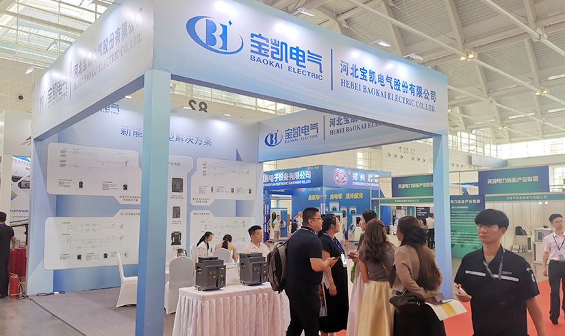 暴击行业天花板！jinnianhui今年会电气硬核技术亮相天津清洁能源展，引央视记者及能源产业巨头现场“挖宝”